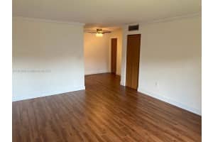 7160 Fairway Dr J18 Miami Lakes, FL 33014 - MLS#A11912969