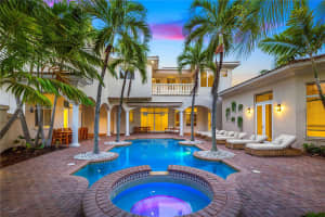 1295 Hatteras Ln Hollywood, FL 33019 - MLS#A11913042