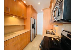 1408 Brickell Bay Dr APT 913, Miami, FL 33131, - MLS#A11913049