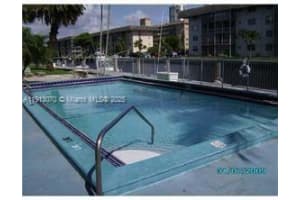 3551 Ne 169th St 112 North Miami Beach, FL 33160 - MLS#A11913070