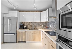 900 Bay Dr 624-622-620 Miami Beach, FL 33141 - MLS#A11913089