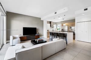 704 NE 5th St, Fort Lauderdale, FL 33301, - MLS#A11913091