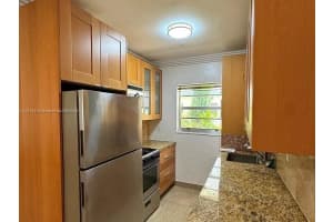 650 Pennsylvania Ave 2 Miami Beach, FL 33139 - MLS#A11913108