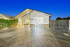 7416 W 32nd Ave, Hialeah 7416 W 32nd Ave, Hialeah