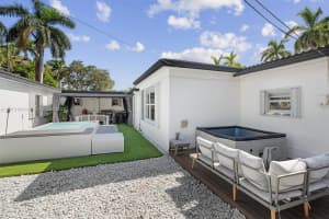 1115 N 13th Ter Hollywood, FL 33019 - MLS#A11913149