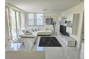 770 Claughton Island Dr 602 Miami, FL 33131 - Off Market