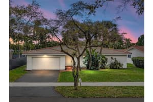 6360 Simmons St, Miami Lakes 6360 Simmons St, Miami Lakes