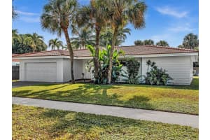 6360 Simmons St Miami Lakes, FL 33014 - MLS#A11913181