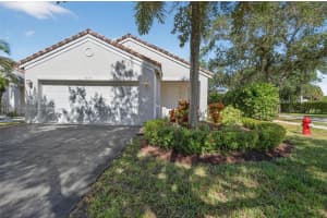 4357 Magnolia Ridge Dr, Weston