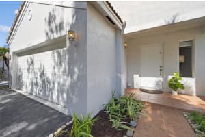 4357 Magnolia Ridge Dr Weston, FL 33331 - MLS#A11913211