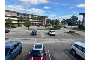 3001 NW 46th Ave APT 207, Lauderdale Lakes, FL 33313, - MLS#A11913314
