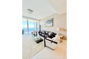 Trump Royale, 18201 Collins Ave APT 4506, Sunny Isles Beach, FL 33160, - MLS#A11913317