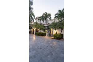 959 Eve St Delray Beach, FL 33483 - MLS#A11913326