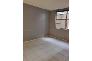 2601 Nw 48th Ter 146 Lauderdale Lakes, FL 33313 - MLS#A11913366