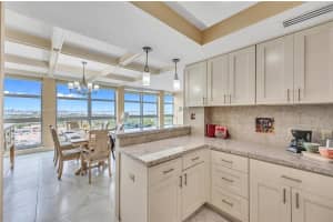 5055 Collins Ave APT 14M, Miami Beach, FL 33140, - MLS#A11913431