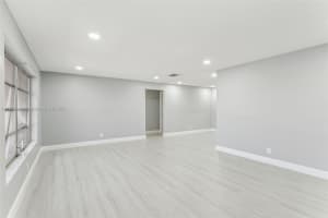 6800 NW 58th Ct, Tamarac, FL 33321, - MLS#A11913463