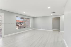 6800 NW 58th Ct, Tamarac, FL 33321, - MLS#A11913463