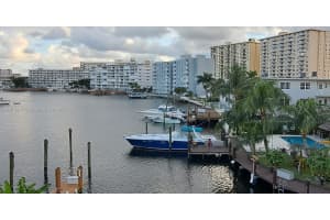 468 Golden Isles Dr #401, Hallandale Beach, FL 33009, - MLS#A11913467