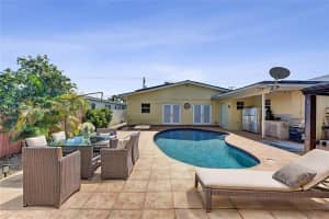 311 E 51st St, Hialeah