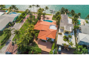 1700 Bay Dr, Miami Beach, FL 33141, - MLS#A11913485