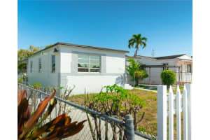 467 SE 3rd St #1, Hialeah, FL 33010, - MLS#A11913501