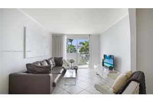 1621 Bay Rd 606 Miami Beach, FL 33139 - MLS#A11913504