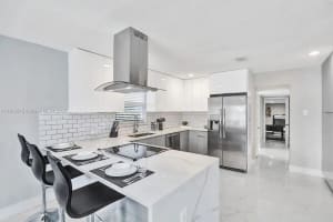 1241 Hollywood Blvd, Hollywood, FL 33019, - MLS#A11913515