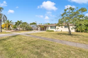 2221 Ne 61st Ct Fort Lauderdale, FL 33308 - MLS#A11913526