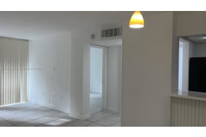 8860 Fontainebleau Blvd 403 Miami, FL 33172 - MLS#A11913539