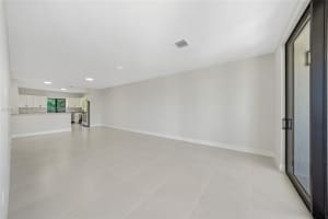 4313 E 8th Ct b, Hialeah, FL 33013, - MLS#A11913543