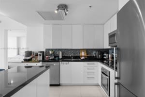 92 SW 3rd St APT 4403, Miami, FL 33130, - MLS#A11913605