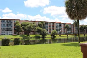 1080 Del Lago Cir 202, Sunrise