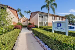 7331 S Devon Dr 215, Tamarac