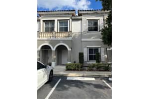 4929 Sw 140th Ter 5, Miramar