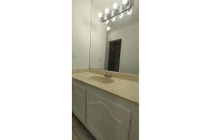 2935 Ne 163rd St 4q North Miami Beach, FL 33160 - MLS#A11913721