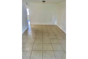 1752 Nw 55th Ave 102, Lauderhill