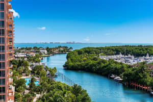 90 Edgewater Dr 1124, Coral Gables