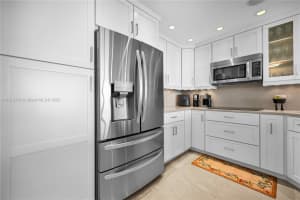 5601 Collins Ave 903 Miami Beach, FL 33140 - MLS#A11913736