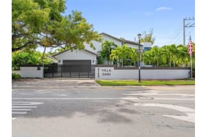 6180 Pine Tree Dr Miami Beach, FL 33140 - MLS#A11913792