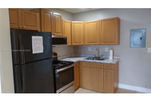 715 Ne 2nd Ave 203 Fort Lauderdale, FL 33304 - MLS#A11913885