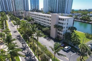 MLS# A11913917, Sunny Isles Beach, Florida 33160