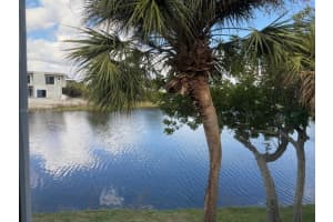 16639 Hemingway Dr 16639, Weston