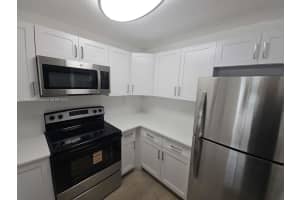 8101 Crespi Blvd #204, Miami Beach, FL 33141, - MLS#A11913926