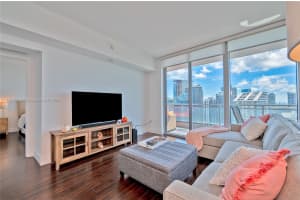92 SW 3rd St APT 5004, Miami, FL 33130, - MLS#A11913943