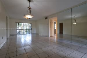 7825 Miller Dr C211 Miami, FL 33155 - MLS#A11913958