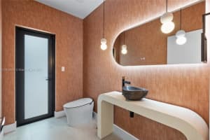 550 S Shore Dr Miami Beach, FL 33141 - MLS#A11913976