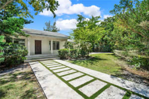 520 Bay Point Rd Miami, FL 33137 - MLS#A11913980