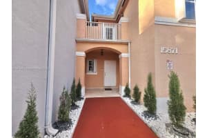 15871 Sw 86th Ter, Miami