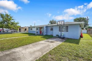 3960 Nw 174th St Miami Gardens, FL 33055 - MLS#A11913998