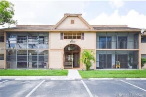 19055 Nw 62nd Ave 104, Hialeah